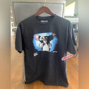 Men’s large Gremlins tshirt NWT